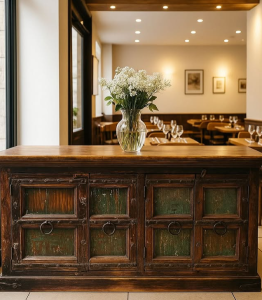 Buffet in teak